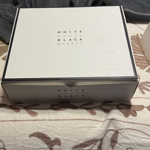 White House black market Vivian boots - Picture 5 of 5